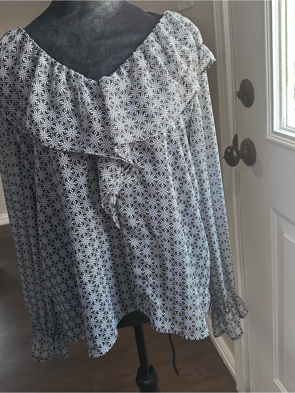 Loft Women’s Black and White Printed Ruffle Blouse
